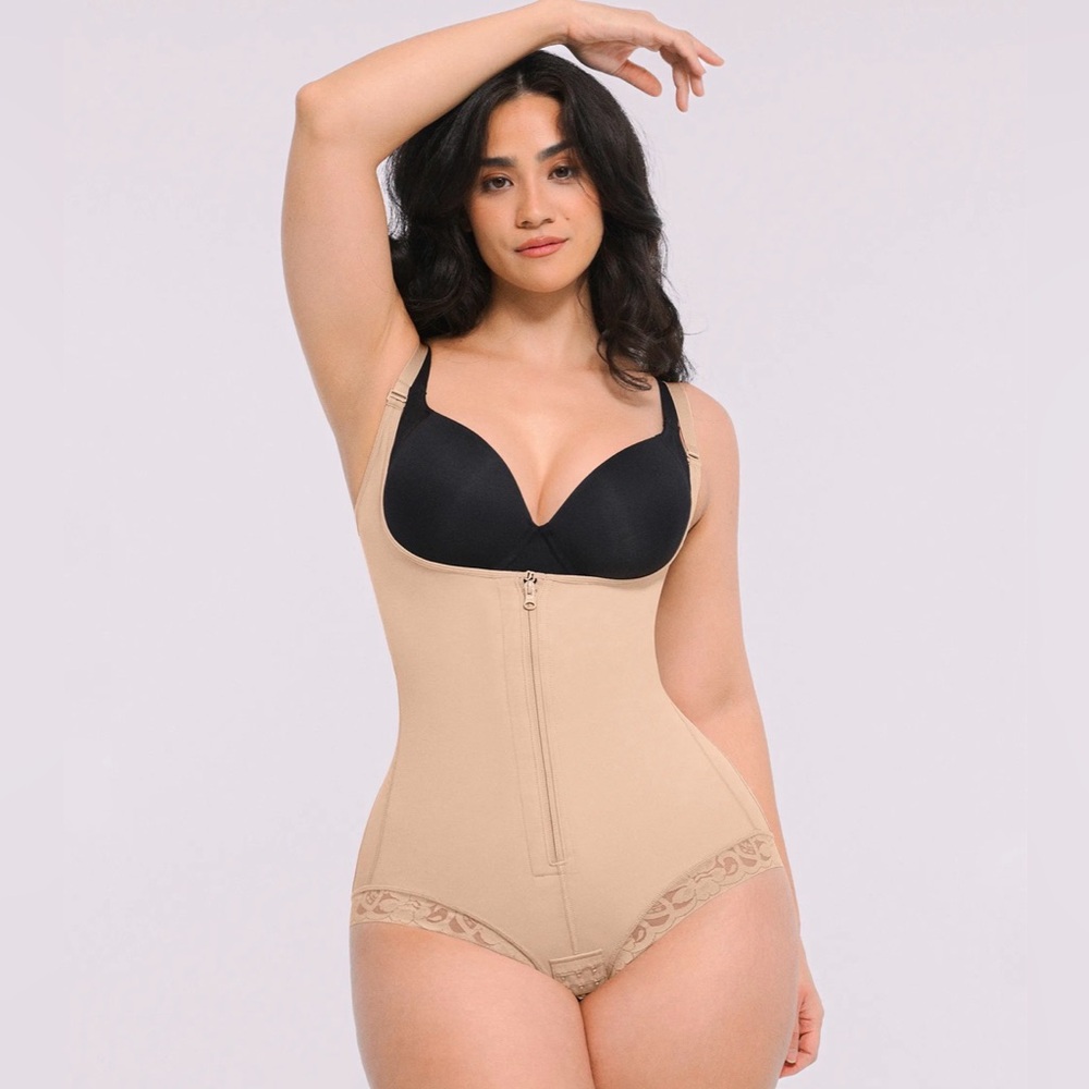 ShapeLLX - Bare Essentials AirSlim® Zipper Front Open Bust Brief Bodysuit - XL